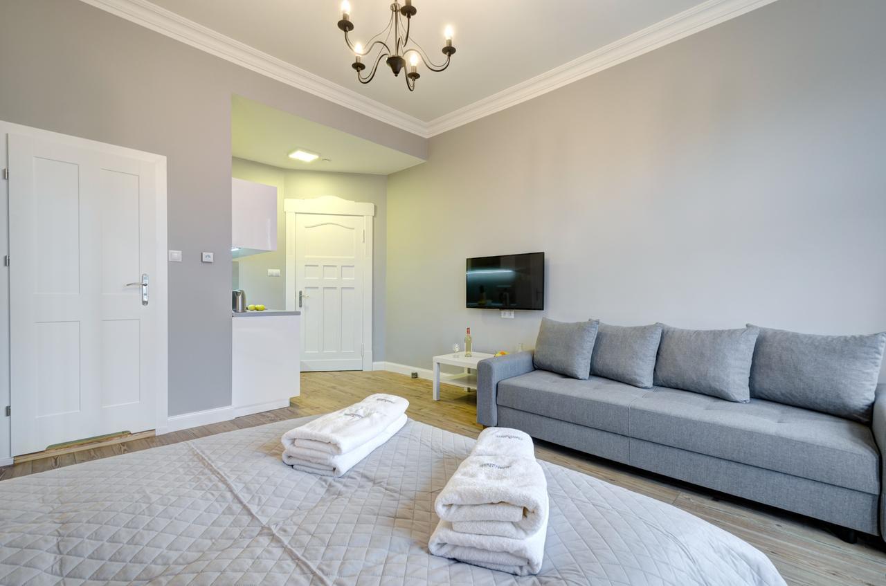 Dom & House - Apartments Podjazd Central 소포트 외부 사진